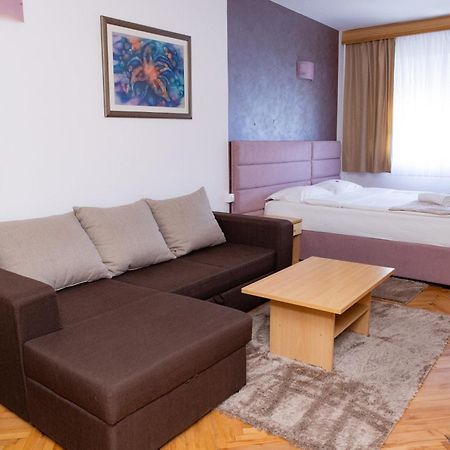 Motel New Sanatron Bosanski Novi ภายนอก รูปภาพ