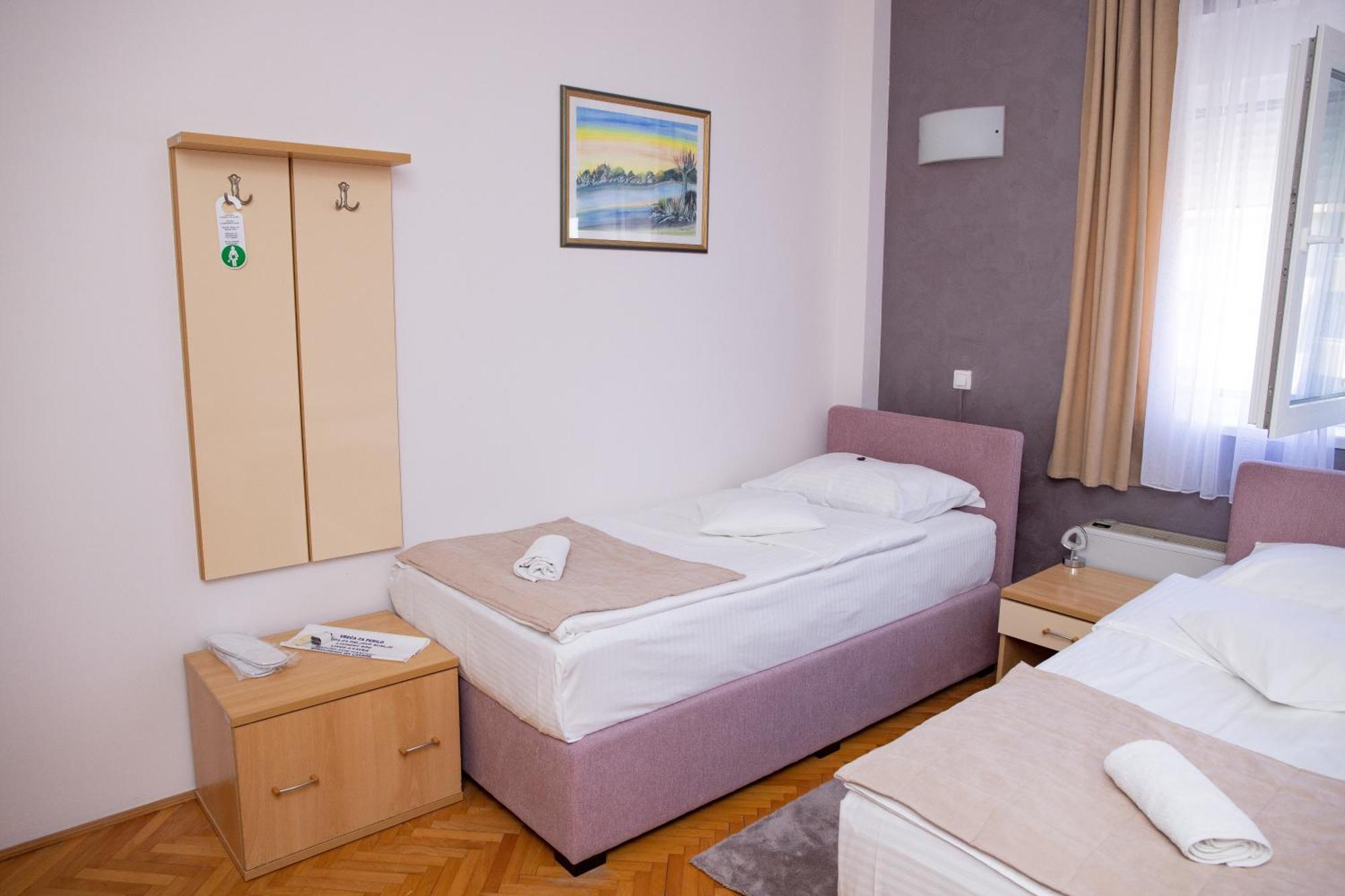 Motel New Sanatron Bosanski Novi ภายนอก รูปภาพ