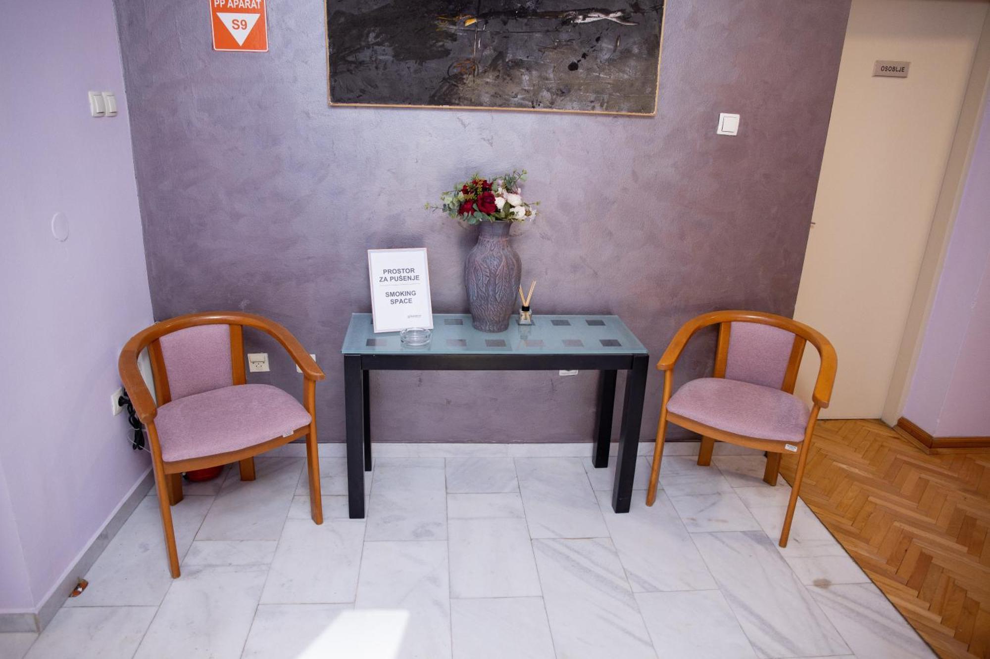 Motel New Sanatron Bosanski Novi ภายนอก รูปภาพ