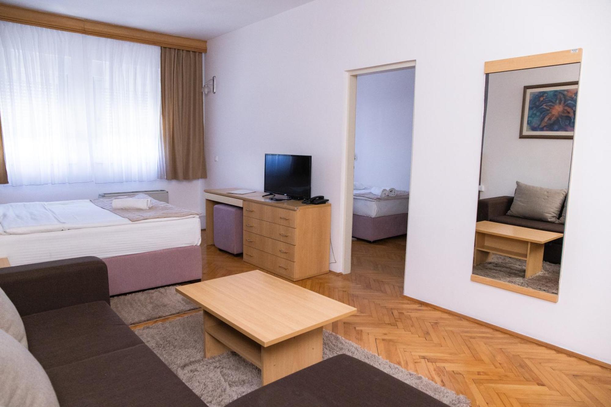 Motel New Sanatron Bosanski Novi ภายนอก รูปภาพ