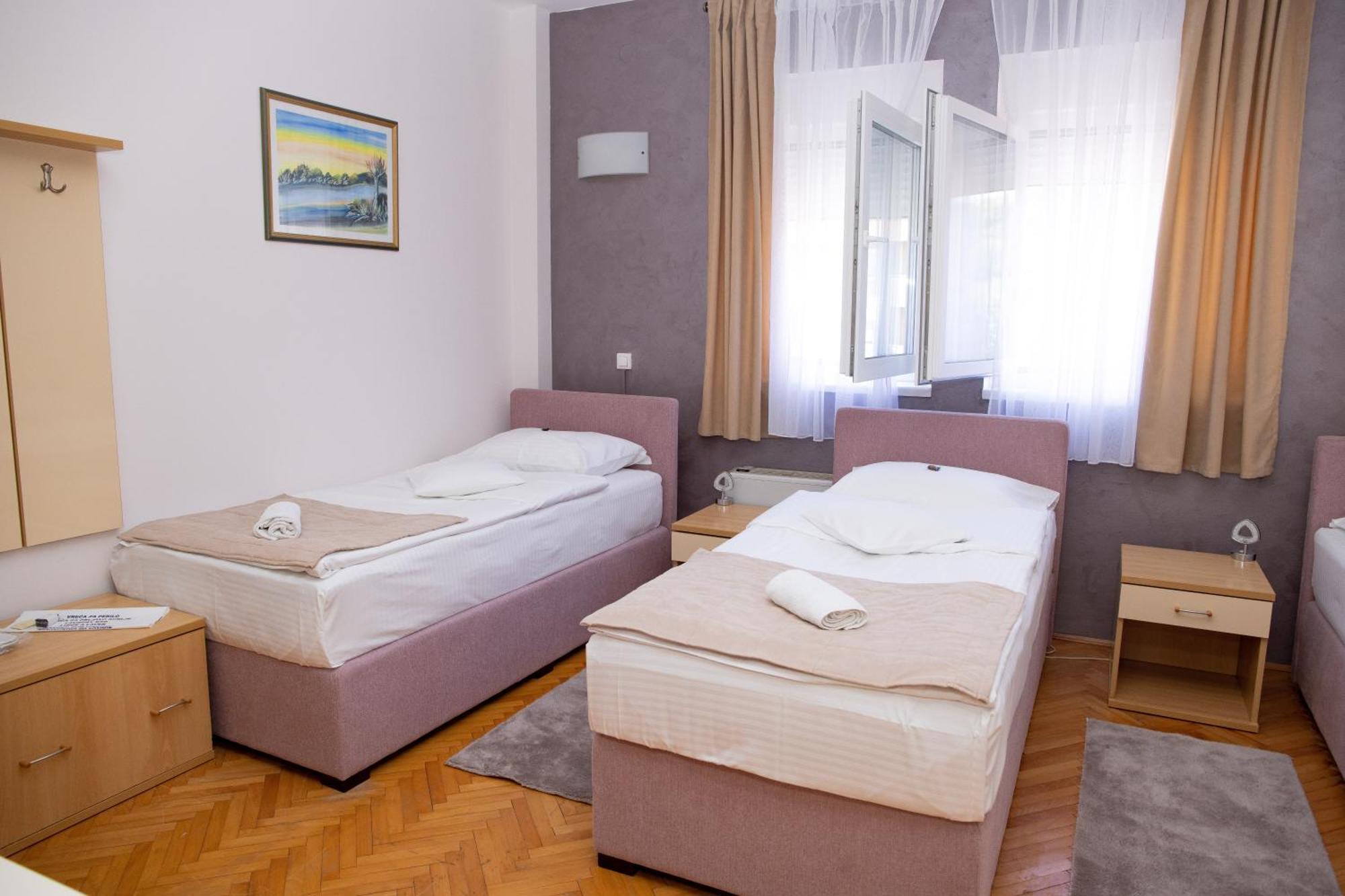 Motel New Sanatron Bosanski Novi ภายนอก รูปภาพ
