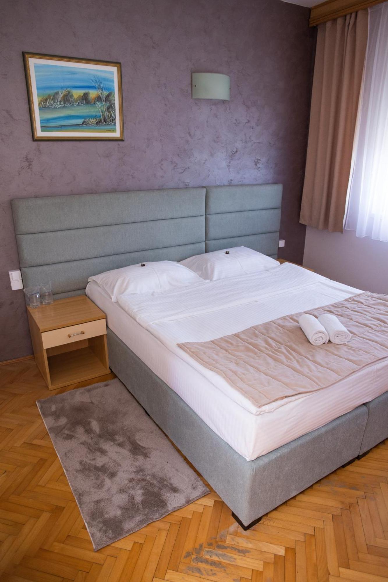 Motel New Sanatron Bosanski Novi ภายนอก รูปภาพ