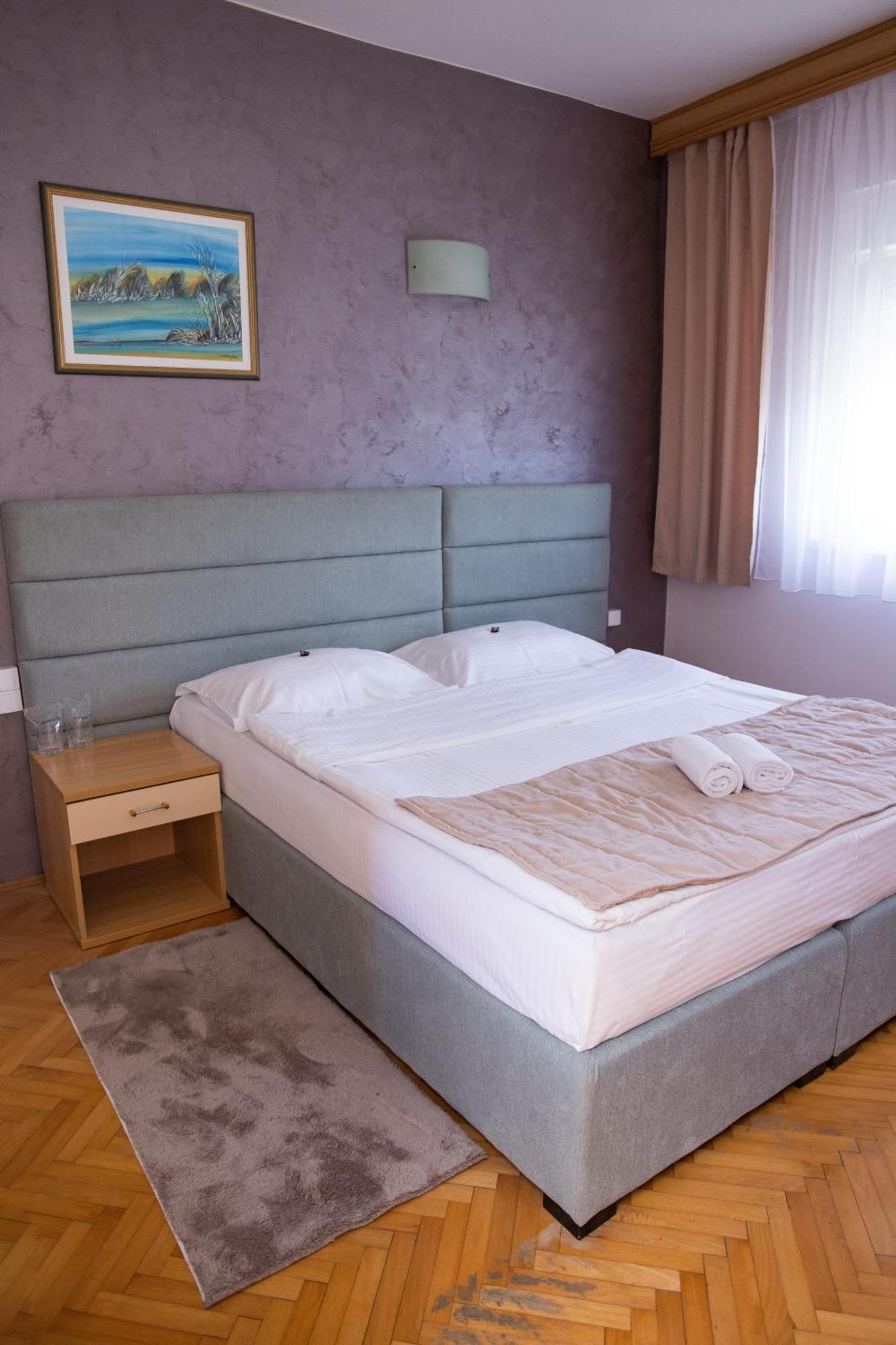 Motel New Sanatron Bosanski Novi ภายนอก รูปภาพ