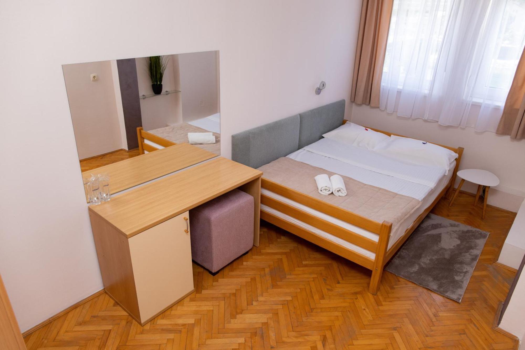 Motel New Sanatron Bosanski Novi ภายนอก รูปภาพ